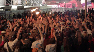 The crowd response at Woodstock